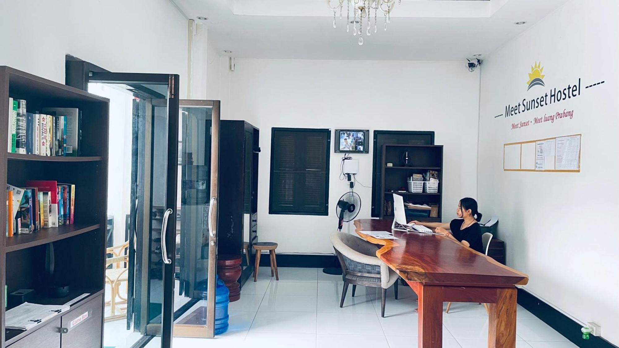 Meet Sunset Hostel Luangprabang 外观 照片